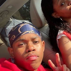 Meet your Posher, Cameron